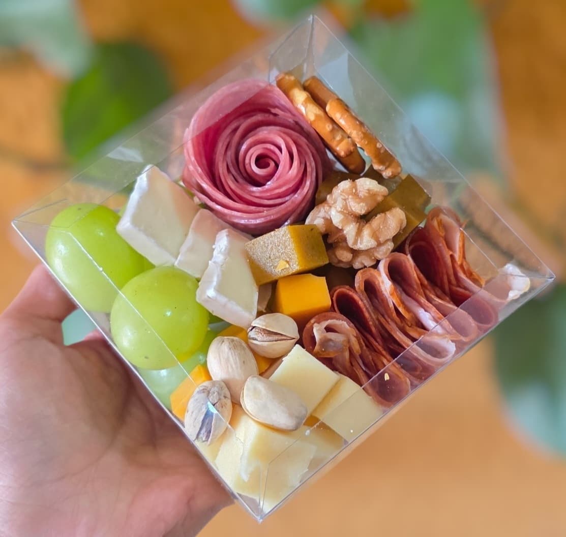 Foto Gourmet de Mini Box de Quesos y Charcutería Individual para Eventos CDMX en CDMX